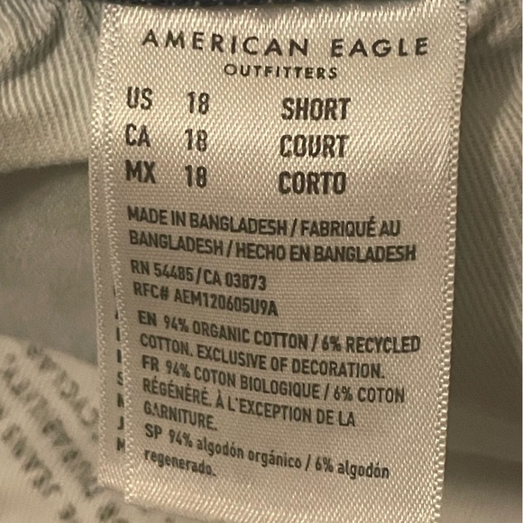 American Eagle Distressed 90’s Straight Jeans Medium Wash Size 18 Short - Picture 3 of 16